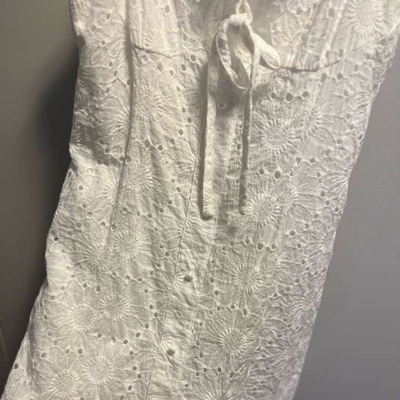 Cloud Ten white lace dress size medium - Picture 3 of 4